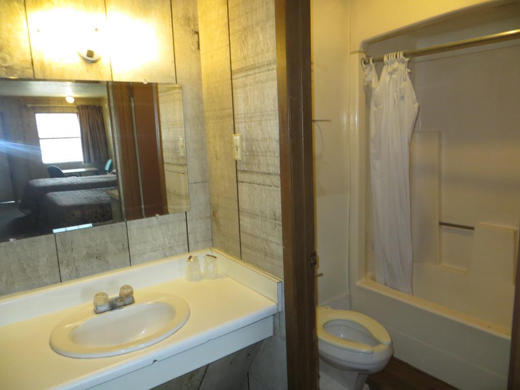 Loma Alta Motel LaredoLaredo  Szoba fotó